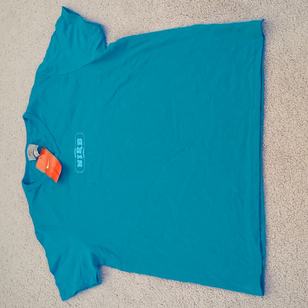 NIKE women's Vneck T-shirt